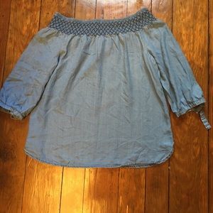 🌺3 FOR 25🌺 Cold shoulder top